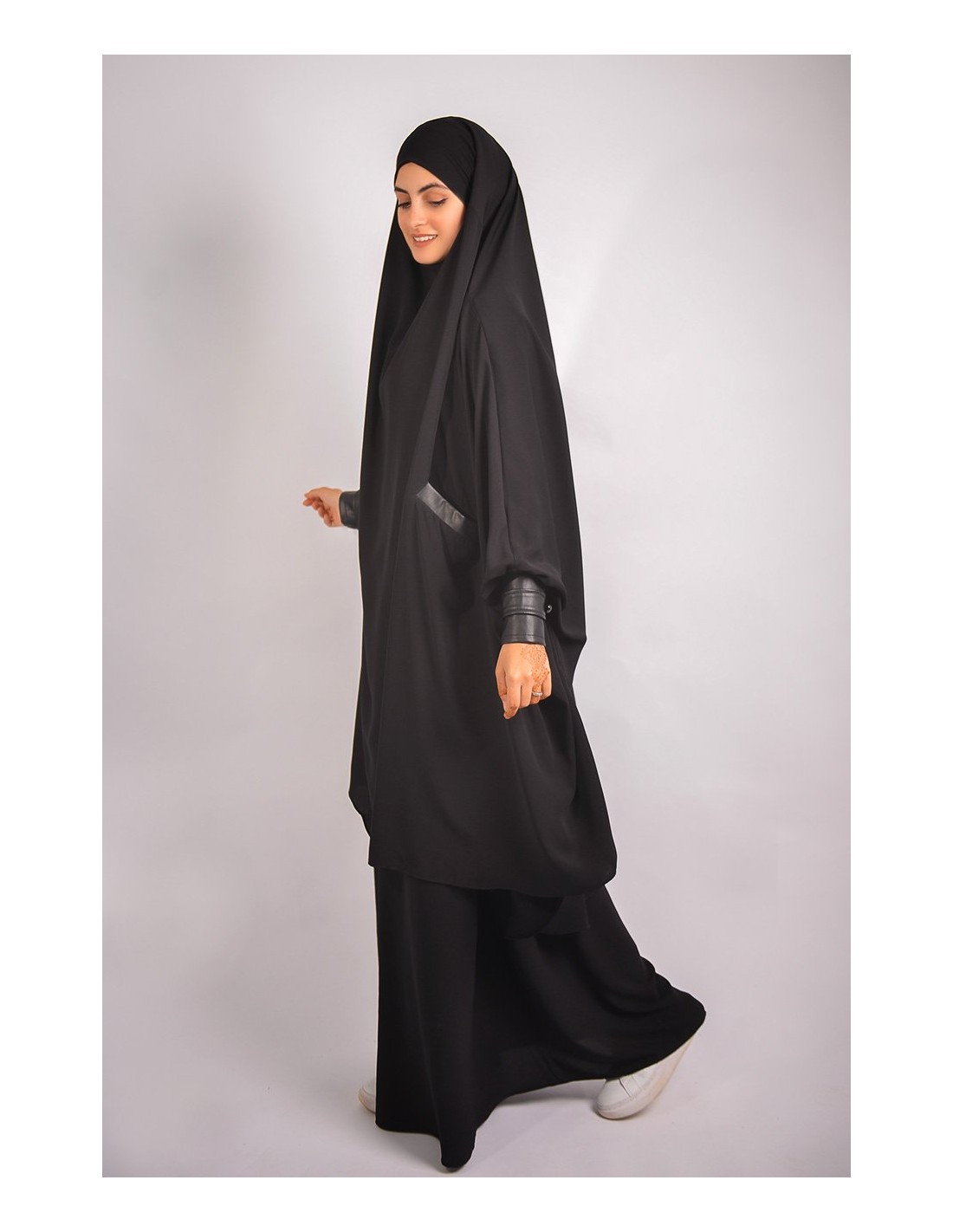 Jilbab All black Leather