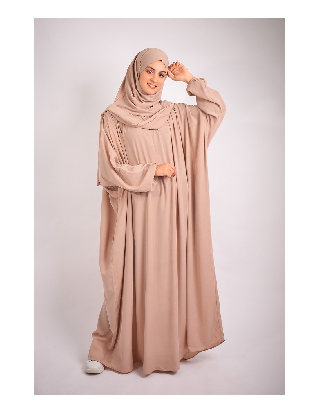 Abaya Jilbab Ajman con bufanda